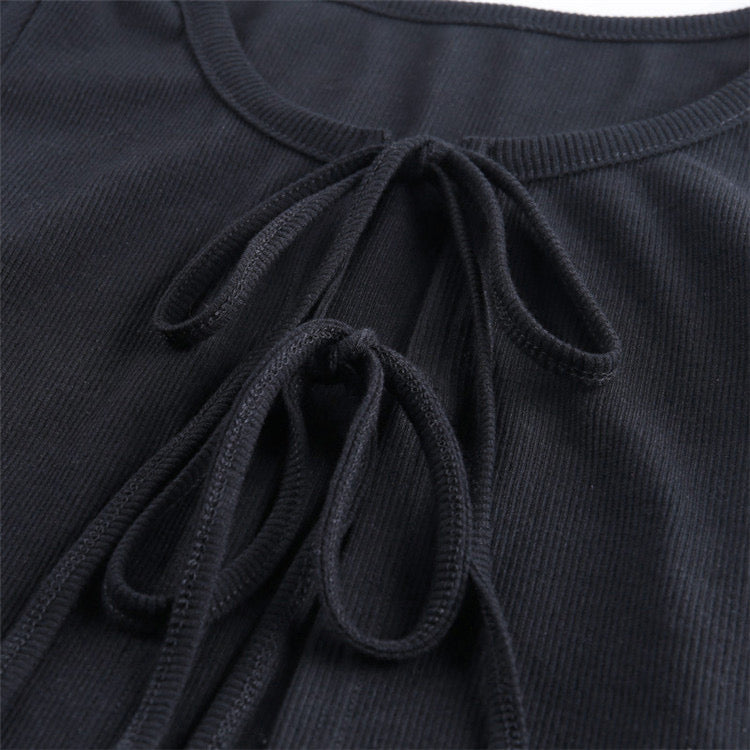 black tee detail 