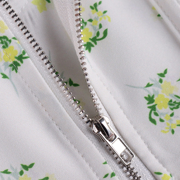 corset floral daisy close up detail 